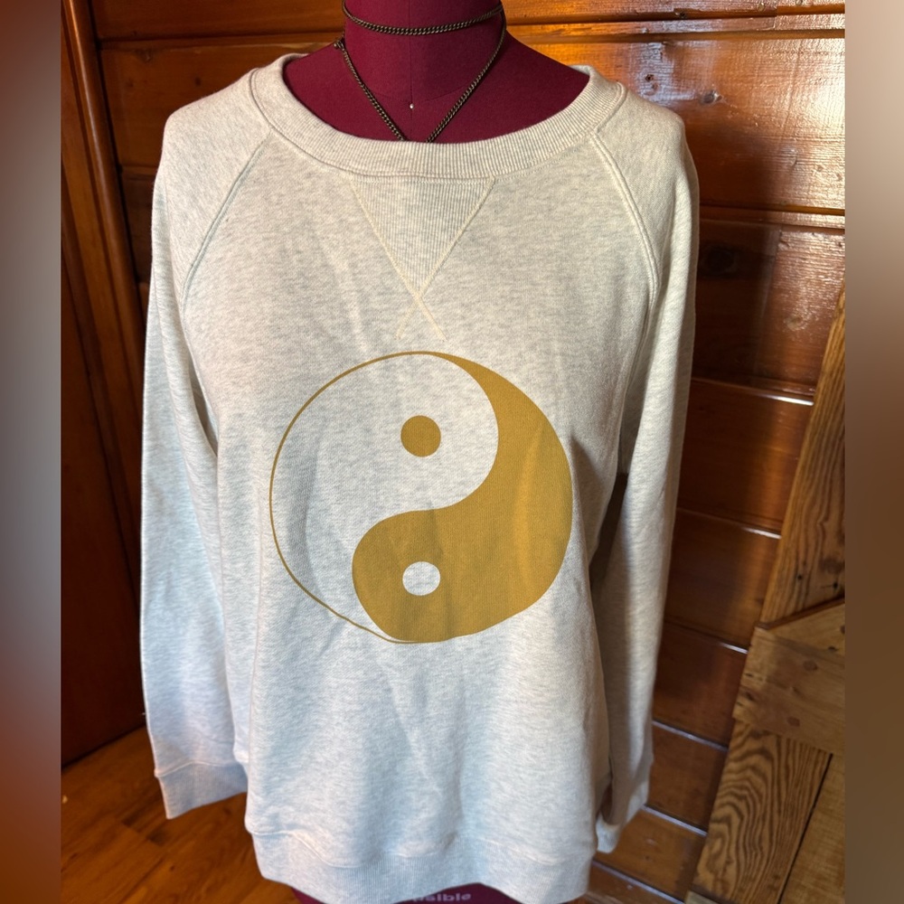REBECCA MINKOFF NWT GRAYISH CREAM YING YANG SWEATSHIRT